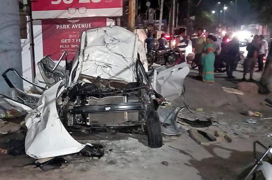 ब्रेकिंग    अयोध्या। ट्रैक्टर की चपेट में आने से 4 वर्षीय बालक की दर्दनाक मौत। बीकापुर कोतवाली के चंवर ढार निवासी मानस 4 सत्येंद्र दुबे की अचानक ट्रेक्टर के चपेट में आने से दर्दनाक मौत हो गई। परिजन आनन फानन में chc लाए जहां डाक्टरों ने मृत घोषित कर दिया। परिवार में कोहराम।