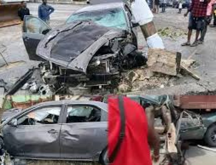 अहमदाबाद में एक युवक को एक टेंपल कुचल के निकल गई जिसकी बहुत खतरनाक मौत हुई है हमारे समान दाता विशाल करी