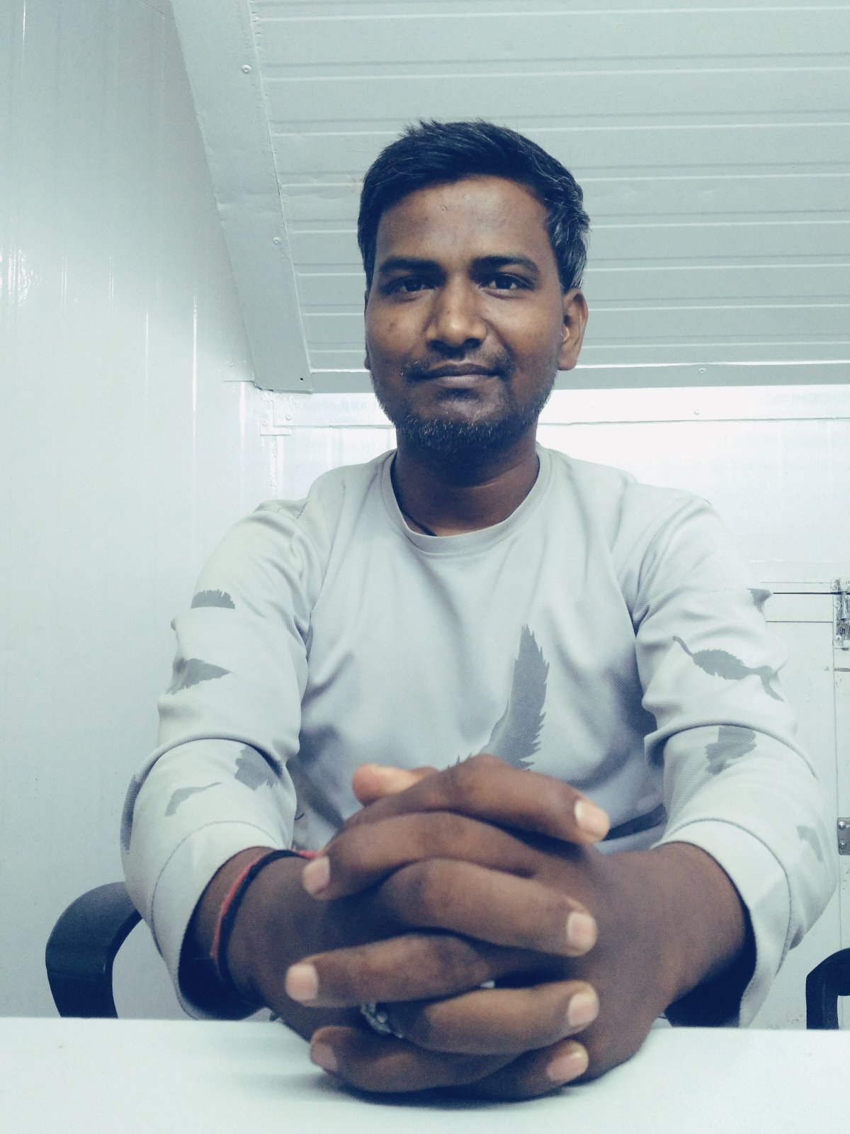 जितेंद्र: ठीक है, तो *समझ शक्ति* से देखते हैं। यहाँ मेरा "मानना" नहीं, *विज्ञान और तर्क क्या कहते हैं* वो बताता हूँ।     ### *1. "कुछ न होना" = शून्य = मुमकिन नहीं लगता*