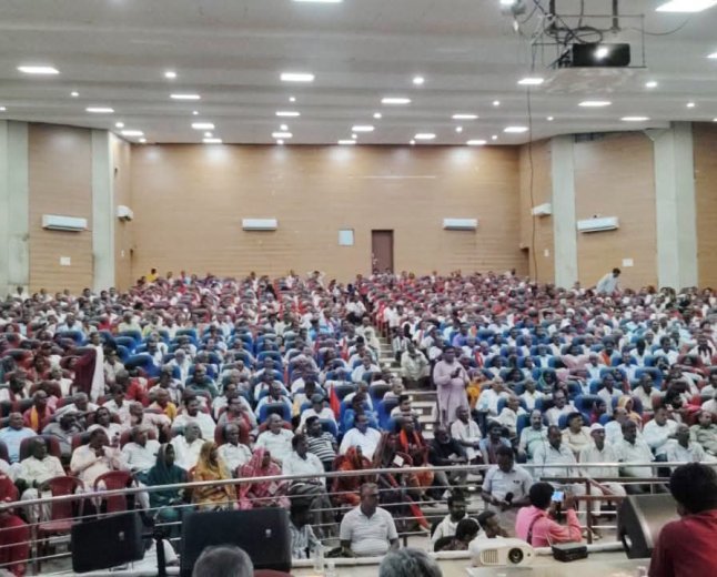 हिन्दू लड़कियां अरब में बेची जाती हैं।फोटो में जो महिला है, यह वही बहादुर एयर होस्टेस अमृता आहलूवालिया है, जिन्होंने इस्लाम के इस गंदे और घिनौने सच को उजागर